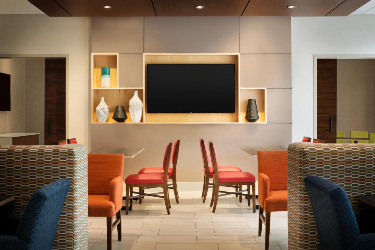 Holiday Inn Express & Suites - Savannah N - Port Wentworth By Ihg Exterior foto