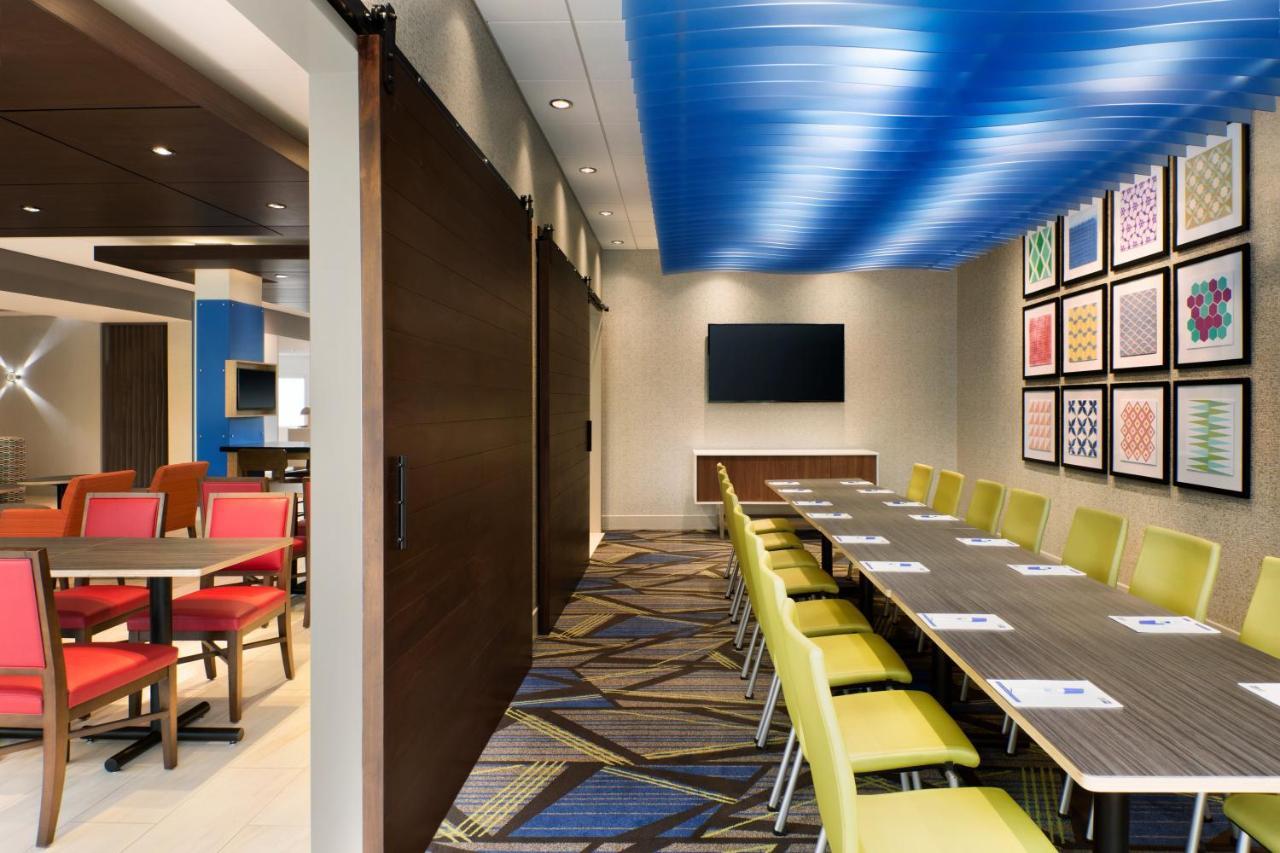 Holiday Inn Express & Suites - Savannah N - Port Wentworth By Ihg Exterior foto